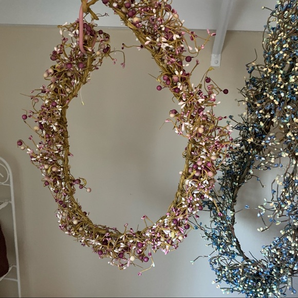 2 Pip Berry Garland